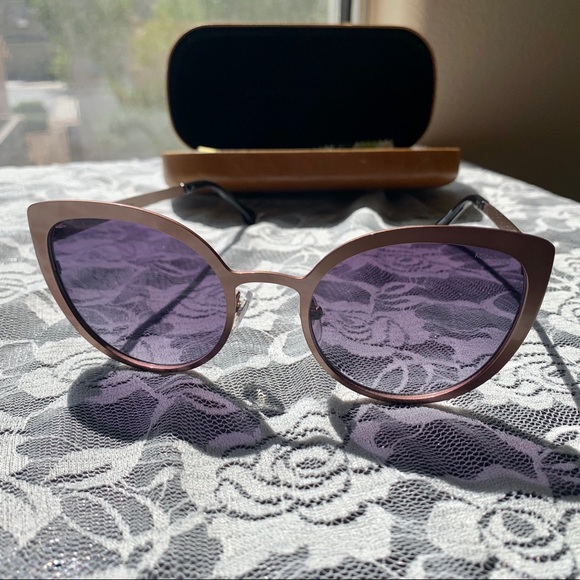 KOMONO Cat Eye Sunglasses - Picture 1 of 5